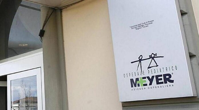 Arezzo, bambino di 10 anni cade dal secondo piano: ricoverato all’ospedale Meyer