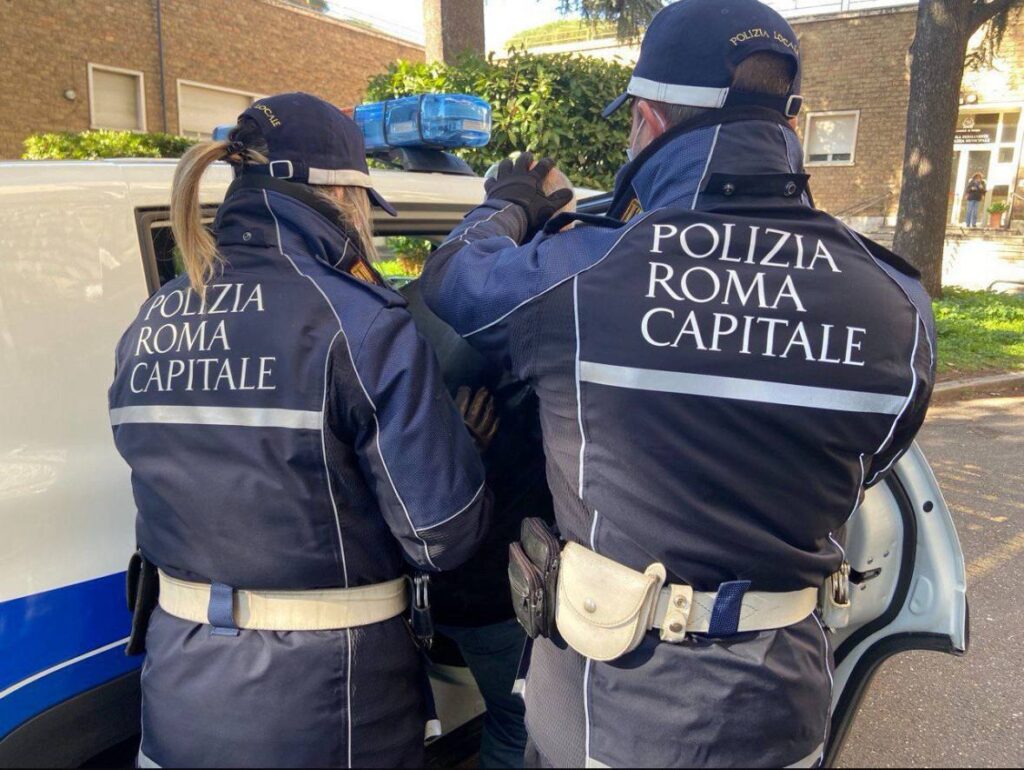 Corriere del pane ucciso in un incidente a Trastevere, arrestato il pirata della strada 1 Corriere del pane ucciso in un incidente a Trastevere, arrestato il pirata della strada 1
