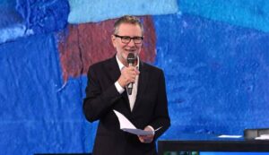 Guida tv 14 dicembre 2025: programmi da non perdere stasera in chiaro e su Sky 3