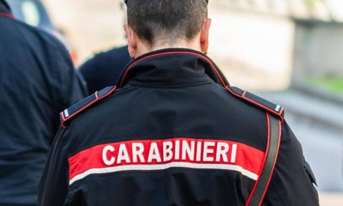E’ sola a Natale, anziana tenta suicidio: salvata da carabinieri a Milano