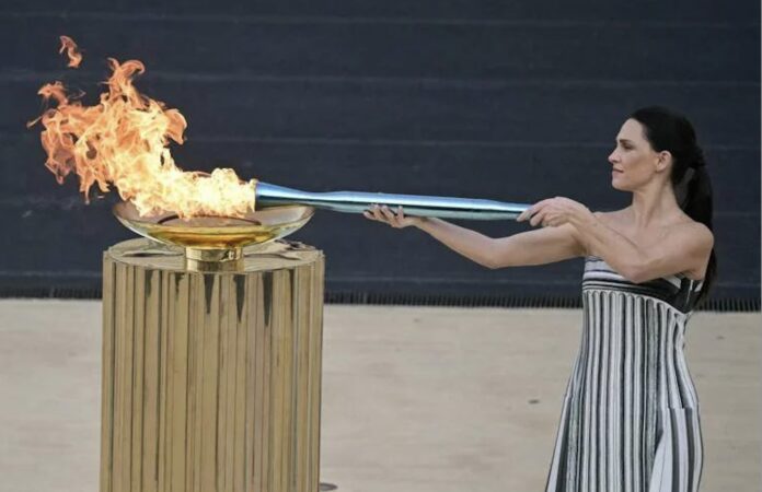 fiamma olimpica adn kronos