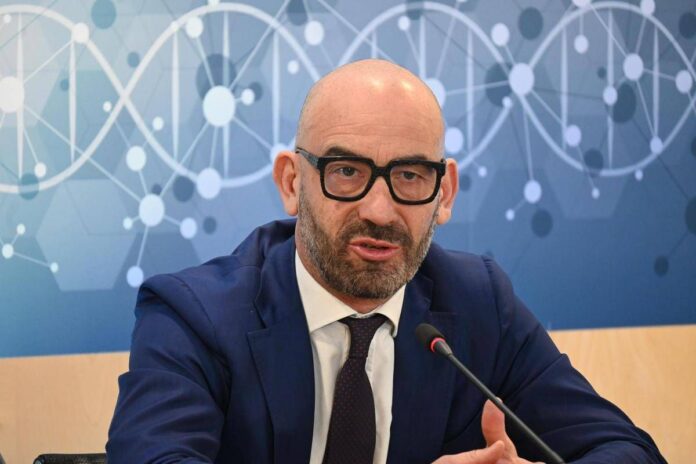 Morbillo, Bassetti: “Non è malattia infantile di routine, ci sono rischi neurologici gravi”
