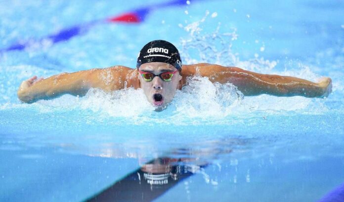 Nuoto, Ceccon oro nei 100 dorso agli Europei in vasca corta