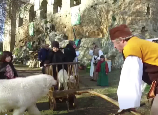Natale Medievale a Canale Monterano: torna il presepe vivente con un'esperienza immersiva nel borgo (FOTO) 2 Natale Medievale a Canale Monterano: torna il presepe vivente con un'esperienza immersiva nel borgo (FOTO) 2