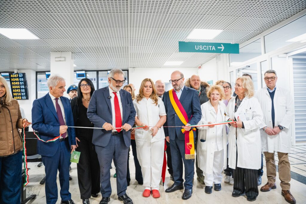 Rocca inaugura la Casa della Comunità "Bresadola", nuovi servizi sanitari a Centocelle 1 Rocca inaugura la Casa della Comunità "Bresadola", nuovi servizi sanitari a Centocelle 1