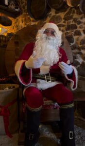 Collalto Sabino si trasforma nel Paese di Babbo Natale: zuppe, salsicce, prodotti a Km0, giochi e artigianato nelle cantine 3 Collalto Sabino si trasforma nel Paese di Babbo Natale: zuppe, salsicce, prodotti a Km0, giochi e artigianato nelle cantine 3