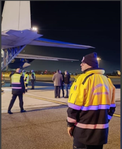 Atterrato a Ciampino il C-130 Hercules dell’Aeronautica militare con altri bambini palestinesi evacuati dall’inferno di Gaza 1 Atterrato a Ciampino il C-130 Hercules dell’Aeronautica militare con altri bambini palestinesi evacuati dall’inferno di Gaza 1