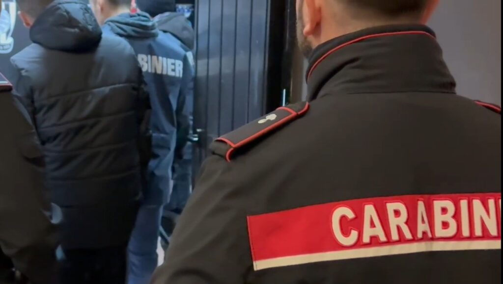 Droga nella casa popolare occupata: tre arresti a Monterotondo 1 Droga nella casa popolare occupata: tre arresti a Monterotondo 1