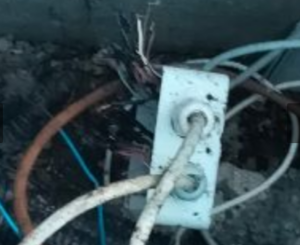 Il nuovo Centro Anziani dell’Infernetto è chiuso per freddo: impianto elettrico tutto da rifare 1 Il nuovo Centro Anziani dell’Infernetto è chiuso per freddo: impianto elettrico tutto da rifare 1