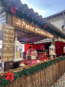 Collalto Sabino si trasforma nel Paese di Babbo Natale: zuppe, salsicce, prodotti a Km0, giochi e artigianato nelle cantine 1 Collalto Sabino si trasforma nel Paese di Babbo Natale: zuppe, salsicce, prodotti a Km0, giochi e artigianato nelle cantine 1