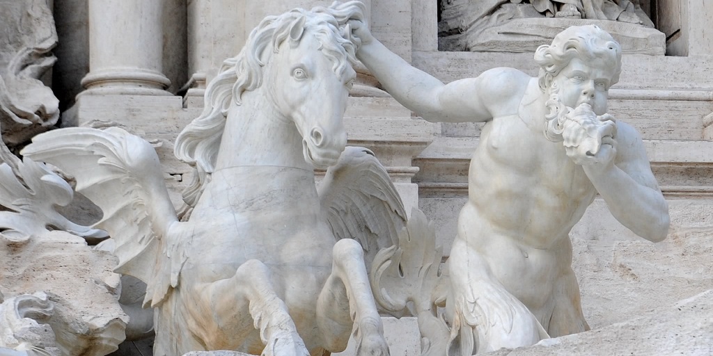 Fontana di Trevi a pagamento dal 1° febbraio: 2 euro per i turisti, musei gratis per i romani 1