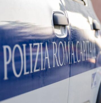 incidente in via Cilea tra auto e ambulanza