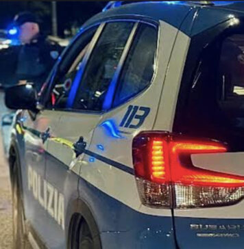 Rapina in un supermercato di Ostia: indaga la Polizia Rapina in un supermercato di Ostia: indaga la Polizia