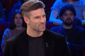 Affari Tuoi 27 gennaio 2026, Francesco finisce alla Regione Fortunata: tante curiosità sul concorrente del Friuli 1