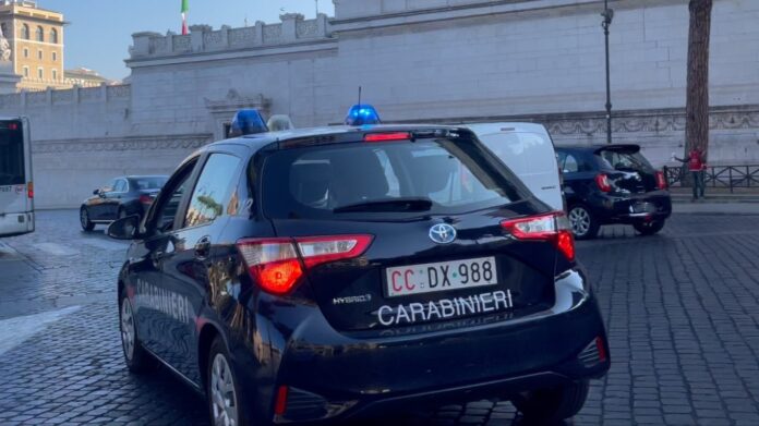 CENTRO - I Carabinieri intervenuti nei pressi dell'Aracoeli (2)