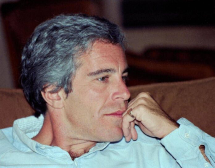 Caso Epstein, Dipartimento Giustizia pubblica oltre 3 milioni di pagine: “Trump ha chiesto trasparenza”