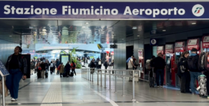 L’Aeroporto di Fiumicino potenzia l’assistenza alle persone con ridotta mobilità: come fruire del servizio 1 L’Aeroporto di Fiumicino potenzia l’assistenza alle persone con ridotta mobilità: come fruire del servizio 1
