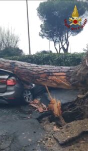 Maltempo a Roma, esondato l'Aniene: scatta l'allerta rossa, aggiornamenti pomeriggio del 6 gennaio 1