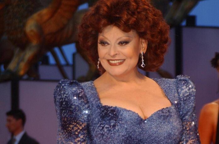 Addio all’attrice Angela Luce, voce e volto di Napoli
