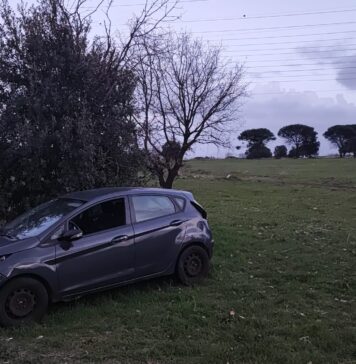 Sgomberi e abbattimenti al campo nomadi di via Salviati: trovata auto usata per rapina