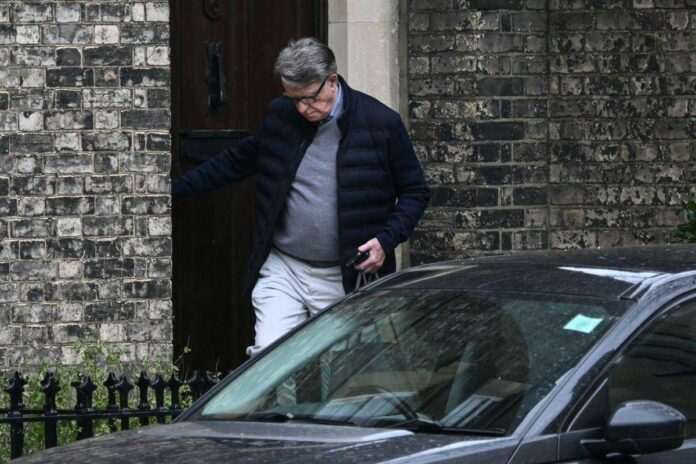 Caso Epstein, ex ambasciatore britannico Mandelson rilasciato su cauzione