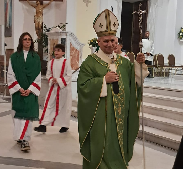 Papa Leone XIV in visita a Ostia: prima tappa pastorale nelle parrocchie di Roma (VIDEO) 1 Papa Leone XIV in visita a Ostia: prima tappa pastorale nelle parrocchie di Roma (VIDEO) 1