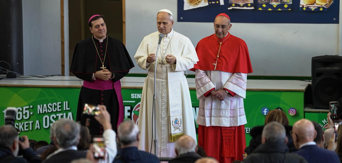 Papa Leone XIV in visita a Ostia: prima tappa pastorale nelle parrocchie di Roma (VIDEO) 2 Papa Leone XIV in visita a Ostia: prima tappa pastorale nelle parrocchie di Roma (VIDEO) 2