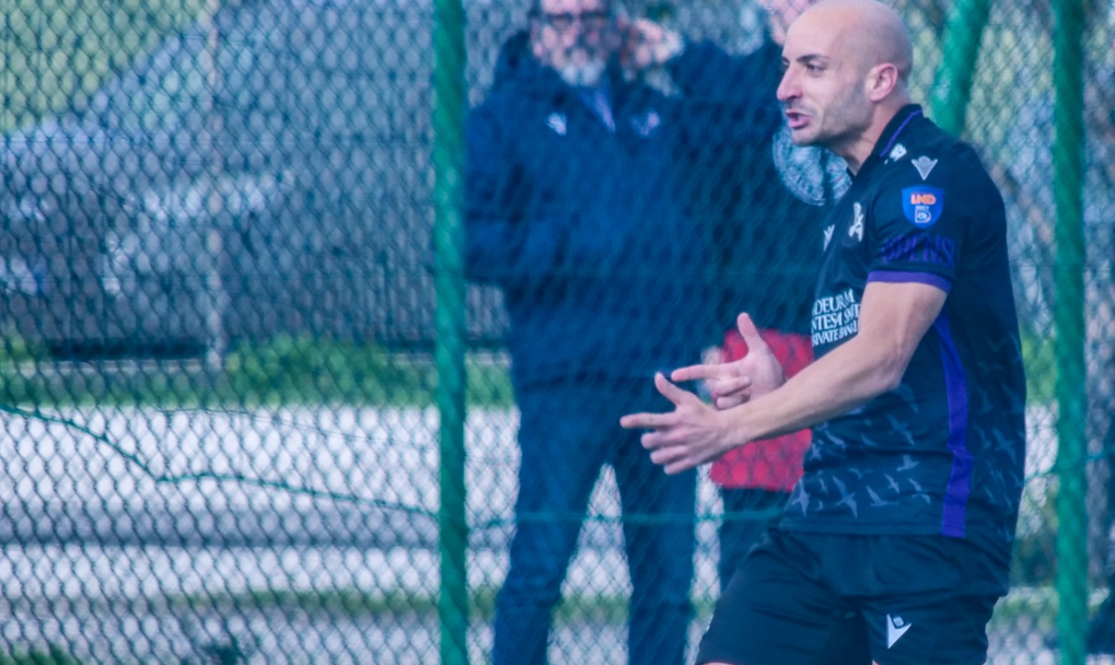 Ostiamare-Recanatese 4-1, biancoviola travolgenti: é spettacolo puro all'Anco Marzio 1 Ostiamare-Recanatese 4-1, biancoviola travolgenti: é spettacolo puro all'Anco Marzio 1