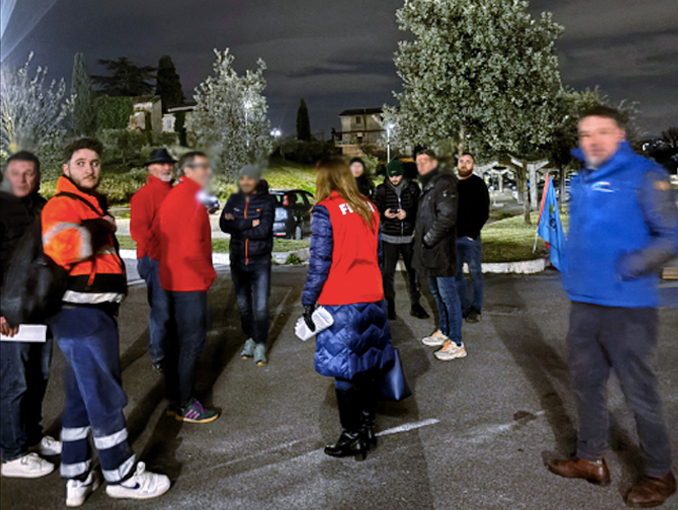 Operaio ucciso dal cemento alla Buzzi Unicem di Guidonia: rabbia e dolore dei lavoratori in sciopero dall'alba (FOTO) 1