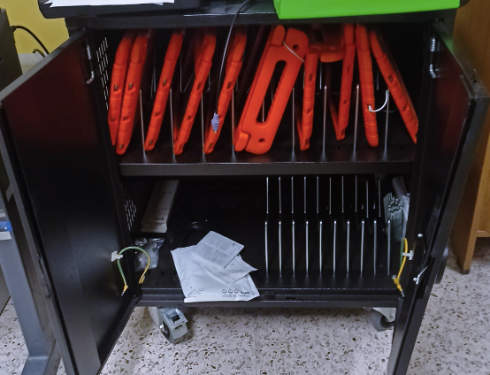 Scuola dell'infanzia saccheggiata a Torrevecchia: il raid dei ladri in un'aula blindata e nelle cucine (FOTO) 2 Scuola dell'infanzia saccheggiata a Torrevecchia: il raid dei ladri in un'aula blindata e nelle cucine (FOTO) 2