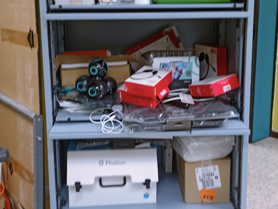 Scuola dell'infanzia saccheggiata a Torrevecchia: il raid dei ladri in un'aula blindata e nelle cucine (FOTO) 1 Scuola dell'infanzia saccheggiata a Torrevecchia: il raid dei ladri in un'aula blindata e nelle cucine (FOTO) 1
