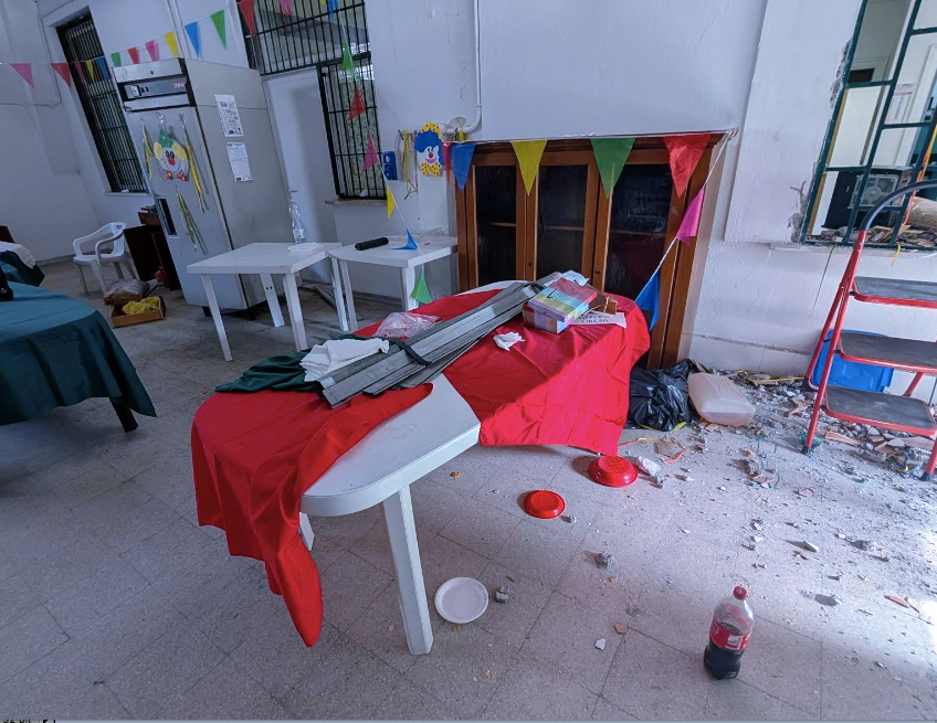 Furti e atti vandalici al Comitato di Dragona: cittadini e commercianti salvano il Carnevale di tre quartieri (FOTO) 1