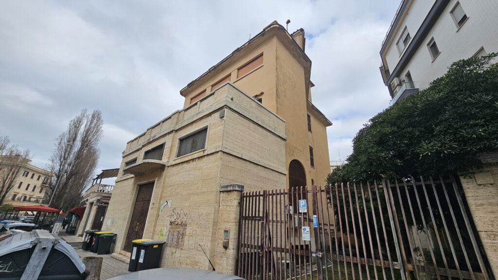 Vendesi il palazzo della Teti di Ostia: un pezzo di storia sarà trasformato 1 Vendesi il palazzo della Teti di Ostia: un pezzo di storia sarà trasformato 1