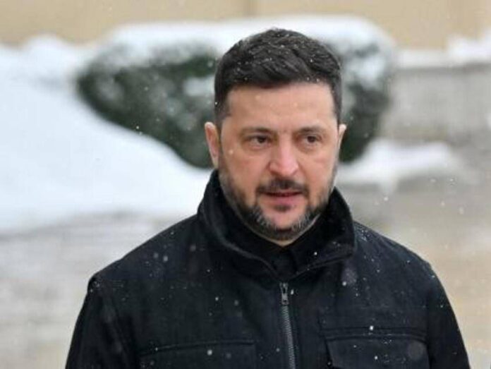Ucraina, Trump vuole fine guerra entro giugno. Russia usa arma del freddo, Zelensky: “Terroristi”