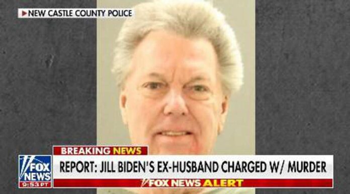 Usa, l’ex marito della first lady Jill Biden incriminato per l’omicidio della moglie