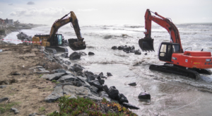 Mentre Ostia affonda Pomezia difende la costa di Campo Ascolano con blocchi di basalto 1 Mentre Ostia affonda Pomezia difende la costa di Campo Ascolano con blocchi di basalto 1