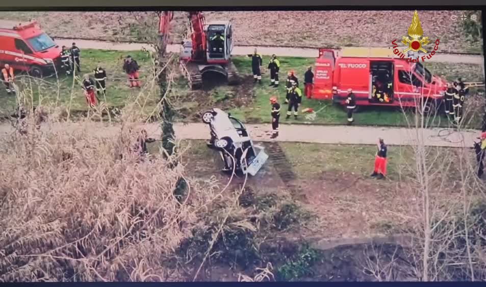 Recuperata nell'Aniene l'auto di Alessandro Giannetti: vuota e senza tracce 1