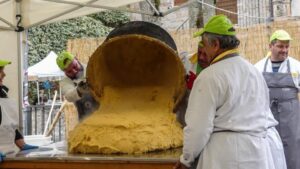 Festa del Polentone a Castel di Tora: tradizione secolare tra gusto e turismo sul Lago del Turano 1 Festa del Polentone a Castel di Tora: tradizione secolare tra gusto e turismo sul Lago del Turano 1