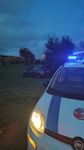 Sgomberi e abbattimenti al campo nomadi di via Salviati: trovata auto usata per rapina 1