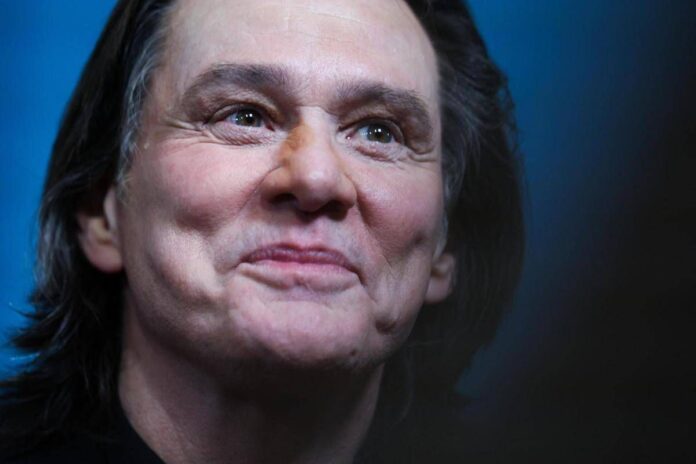 Ai premi César c’era un sosia al posto di Jim Carrey? Com’è nata la teoria sul web