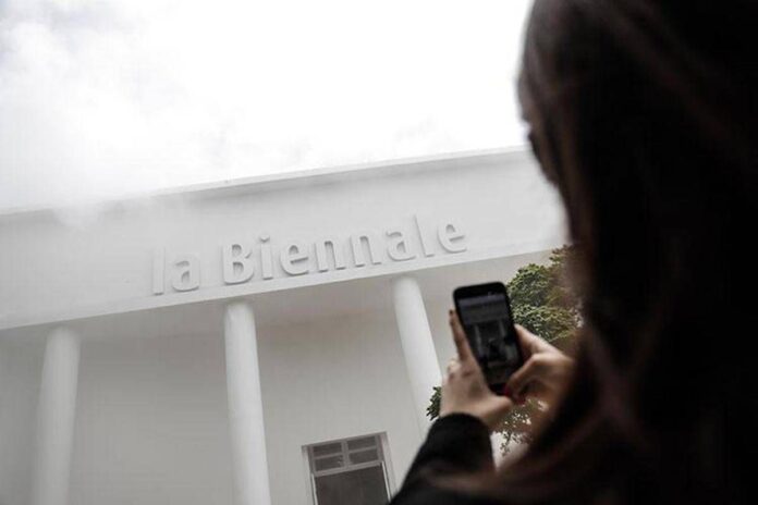 Biennale Arte, inviati al MiC documenti su padiglione russo: “Nessuna violazione delle sanzioni”