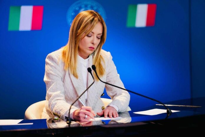 Iran, ambasciata Russia risponde a Meloni: “Crisi figlia di bugie Occidente, non di guerra in Ucraina”