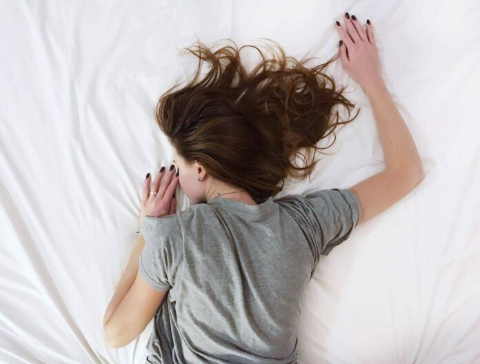 Più stanchi a primavera? La scienza indaga sulla ‘spring fatigue’, esiste o no?