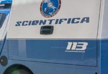 Roma, accoltella l’amica alla schiena durante lite per un ragazzo: arrestata 19enne