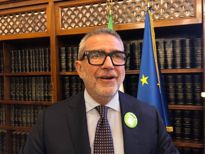 Sanità, Zaffini: “Tutelare sovranità nazionale dei dati sanitari”