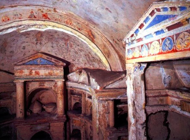 Bellezze della Roma sotterranea. L'allarme: "Laghetti, mosaici e storiche vie di fuga rischiano di sparire" (FOTO) 1 Bellezze della Roma sotterranea. L'allarme: "Laghetti, mosaici e storiche vie di fuga rischiano di sparire" (FOTO) 1