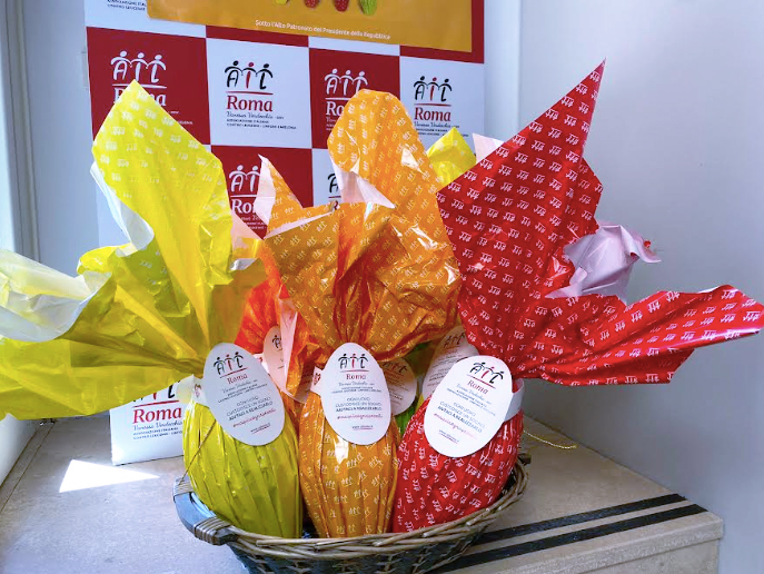 La solidarietà si riempie di dolcezza: nelle piazze di Roma e Litorale romano tornano le uova di Pasqua AIL (FOTO) 1 La solidarietà si riempie di dolcezza: nelle piazze di Roma e Litorale romano tornano le uova di Pasqua AIL (FOTO) 1