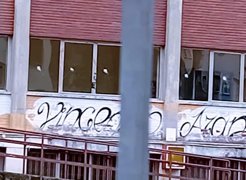 Assalto notturno all'Istituto Ruiz: lezioni sospese per gli atti vandalici che hanno reso la scuola inagibile (FOTO) 1 Assalto notturno all'Istituto Ruiz: lezioni sospese per gli atti vandalici che hanno reso la scuola inagibile (FOTO) 1