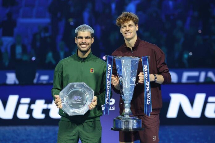 Sinner e l’abbraccio con Alcaraz a Miami: i complimenti di Carlos per il trionfo a Indian Wells