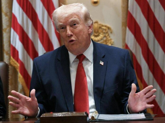 Trump svela il regalo dell’Iran: “Mi manda 10 petroliere cariche di greggio”